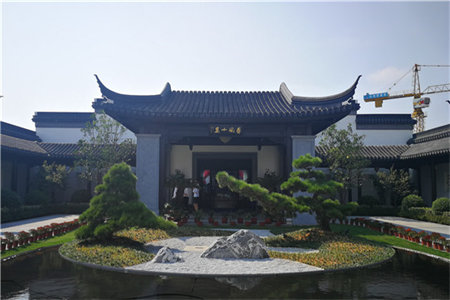 免费送中央空调和地暖观湖景房大四房牛政和花园C区